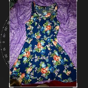 Forever 21 size small
